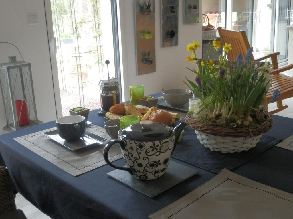 Bed and Breakfast Les Muscaris Le Minihic-sur-Rance Экстерьер фото